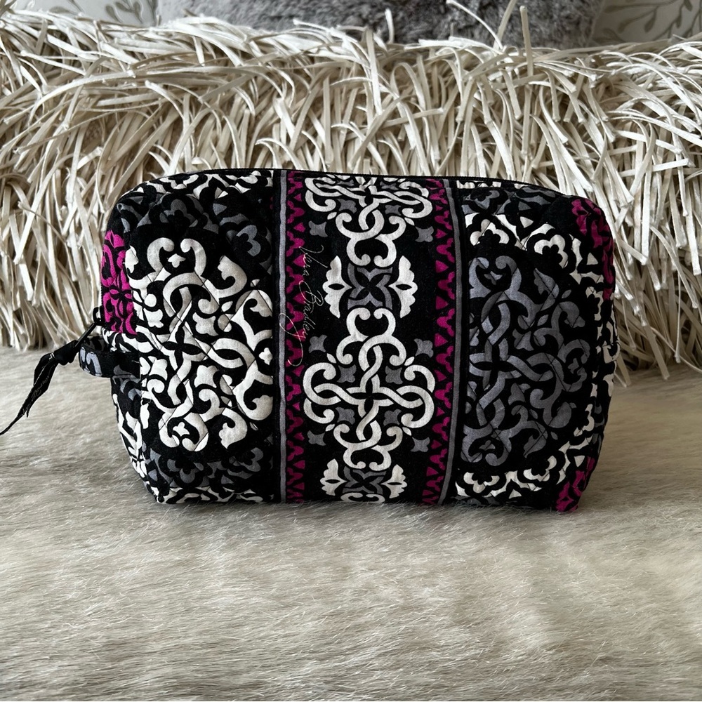 VERA BRADLEY Canterberry Magenta 2013 L Lined Cosmetic Case Black Pink USA